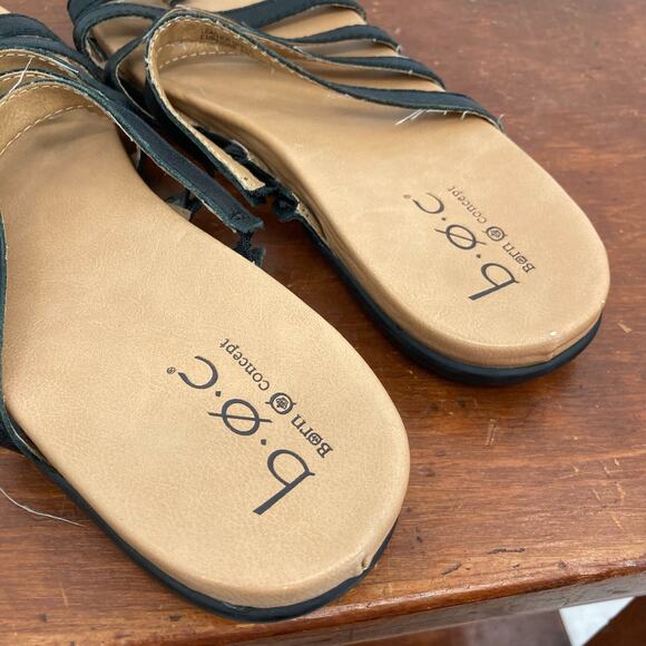 Born Leather Black Strappy Slip On Flat Sandals Casual Neutral Women’s 7 - Picture 5 of 7